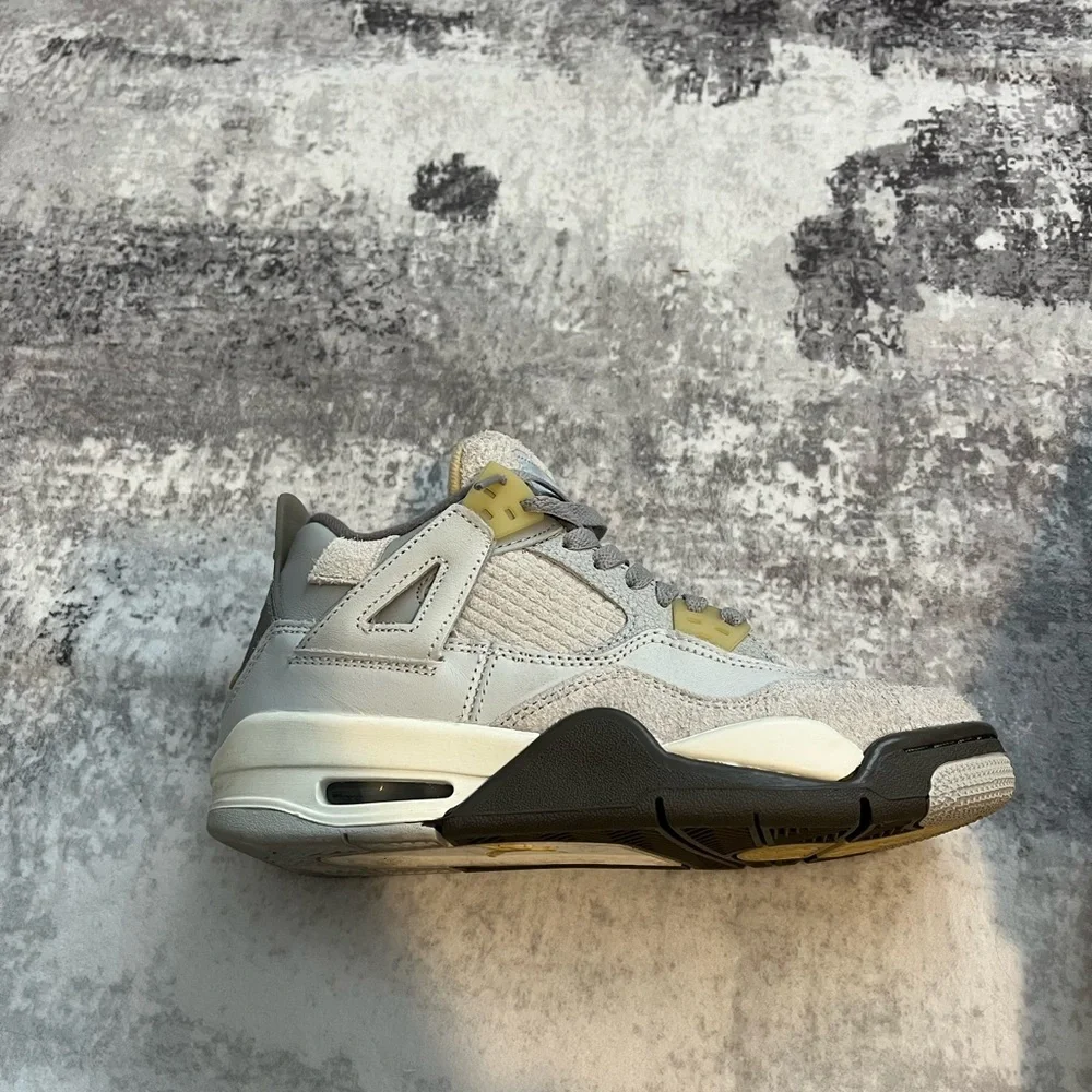 Air Jordan 4 Retro Craft Unisex Shoe